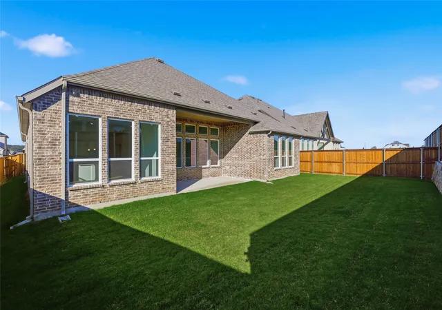 Photo 2 of Single family home for sale at 461 Shadowfax Dr, Aledo, TX 76008 | MLS# 20936656 | Listing updated on 2026-10-02
