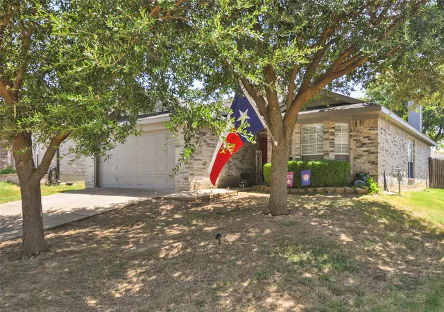 Photo 1 of Single family home for sale at 2529 Nogales Dr, Fort Worth, TX 76108 | MLS# 21018942 | Listing updated on 2026-09-12