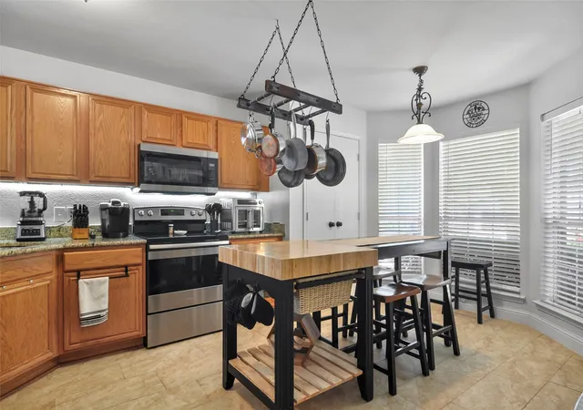 Photo 3 of Single family home for sale at 2529 Nogales Dr, Fort Worth, TX 76108 | MLS# 21018942 | Listing updated on 2026-09-12