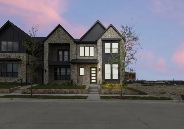 Photo 1 of Townhouse for sale at 2828 Yampa Dr, Mc Kinney, TX 75071 | MLS# 21020334 | Listing updated on 2026-07-29