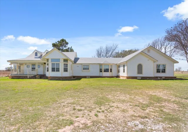 Photo 3 of Single family home for sale at 596 County Road 3425, Clifton, TX 76634 | MLS# 21024507 | Listing updated on 2026-09-09