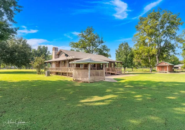 Photo 3 of Single family home for sale at 4938 Swan Lake Rd, Bossier City, LA 71111 | MLS# 21028653 | Listing updated on 2026-09-08