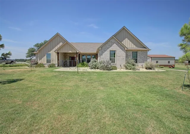 Photo 1 of Single family home for sale at 8789 Hutcheson Hill Rd, Springtown, TX 76082 | MLS# 21023442 | Listing updated on 2026-07-30