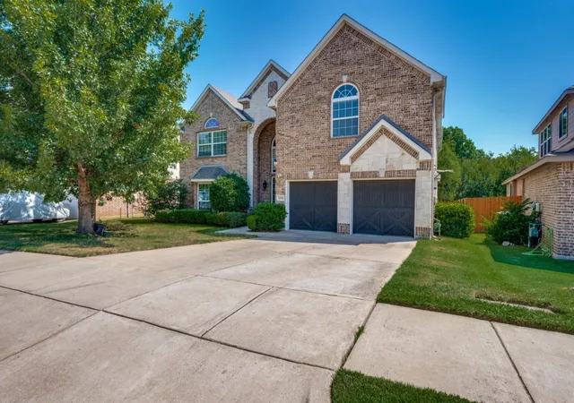 Photo 1 of Single family home for sale at 8305 Bishop Pine Rd, Denton, TX 76208 | MLS# 21035483 | Listing updated on 2026-09-10
