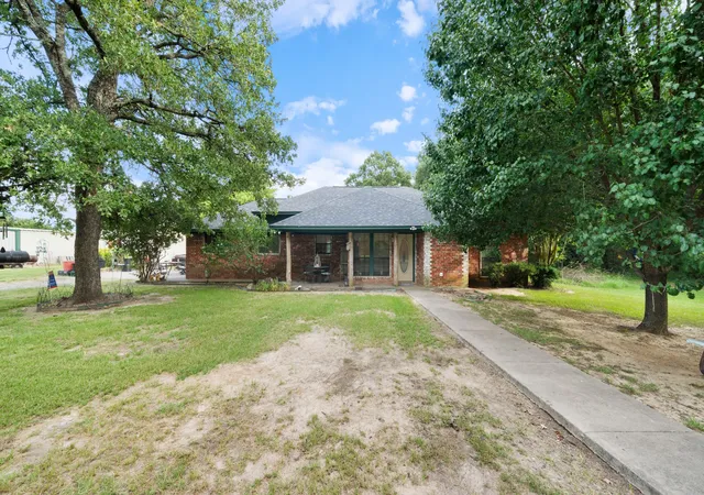 Photo 1 of Single family home for sale at 19531 Cr 4056, Kemp, TX 75143 | MLS# 21036769 | Listing updated on 2026-09-12