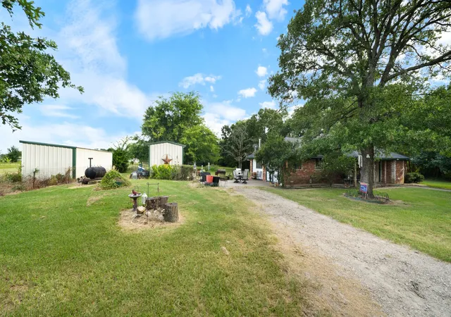 Photo 2 of Single family home for sale at 19531 Cr 4056, Kemp, TX 75143 | MLS# 21036769 | Listing updated on 2026-09-12