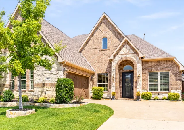 Photo 2 of Single family home for sale at 1112 Rhett Dr, Colleyville, TX 76034 | MLS# 21036653 | Listing updated on 2026-10-01