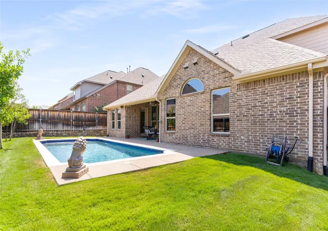 Photo 3 of Single family home for sale at 1112 Rhett Dr, Colleyville, TX 76034 | MLS# 21036653 | Listing updated on 2026-10-01