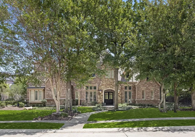 Photo 1 of Mansion for sale at 517 Round Hollow Ln, Southlake, TX 76092 | MLS# 21025621 | Listing updated on 2026-09-09