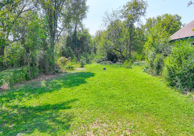 Photo 3 of Land for sale at 707 E 3Rd Ave, Corsicana, TX 75110 | MLS# 21041518 | Listing updated on 2026-07-29