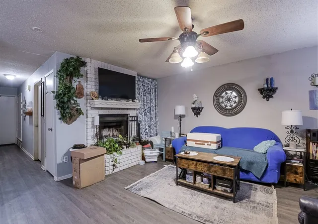 Photo 3 of House for sale at 353 N Field St, Burleson, TX 76028 | MLS# 21040945 | Listing updated on 2026-07-30