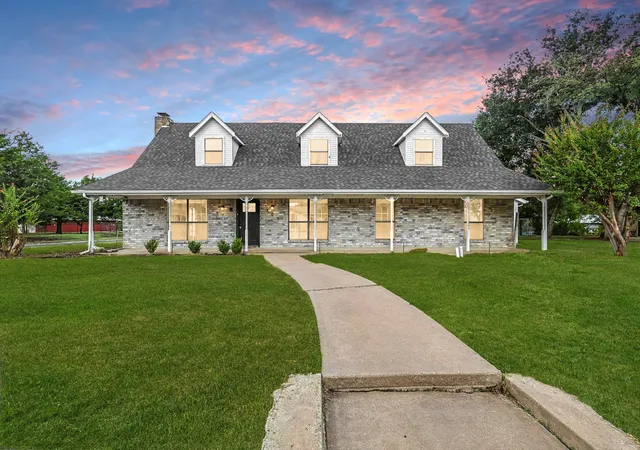 Photo 1 of Single family home for sale at 305 Amoret Cir, Anna, TX 75409 | MLS# 21044061 | Listing updated on 2026-09-22