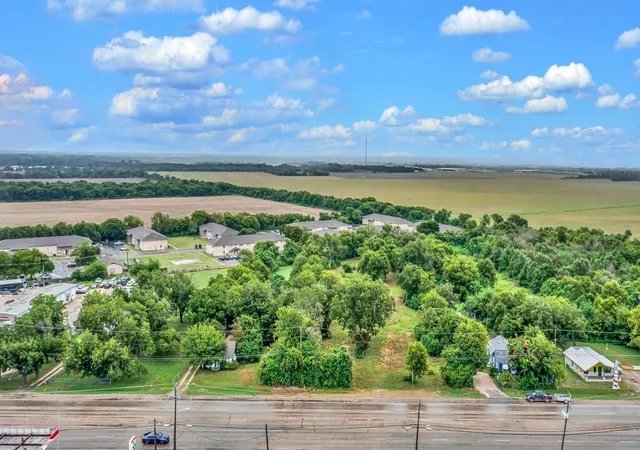 Photo 3 of Land for sale at 3000 3008 Robinson Dr, Waco, TX 76706 | MLS# 21038152 | Listing updated on 2026-08-01