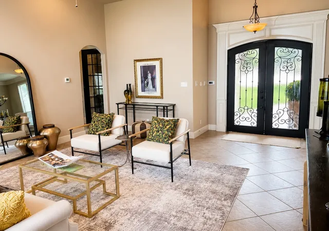 Photo 1 of Sale Pending at 8271 Glenwick Dr, Waxahachie, TX 75167 | MLS# 21040496 | Listing updated on 2026-09-07