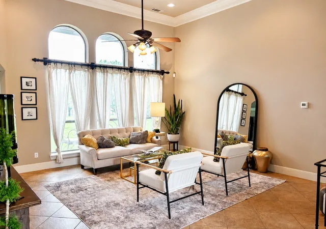 Photo 2 of Sale Pending at 8271 Glenwick Dr, Waxahachie, TX 75167 | MLS# 21040496 | Listing updated on 2026-09-07