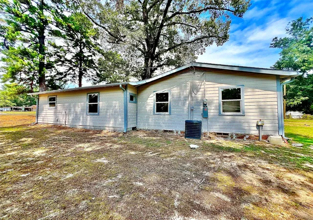 Photo 2 of Single family home for sale at 5407 State Hwy 155 S, Gilmer, TX 75645 | MLS# 21057358 | Listing updated on 2026-09-14