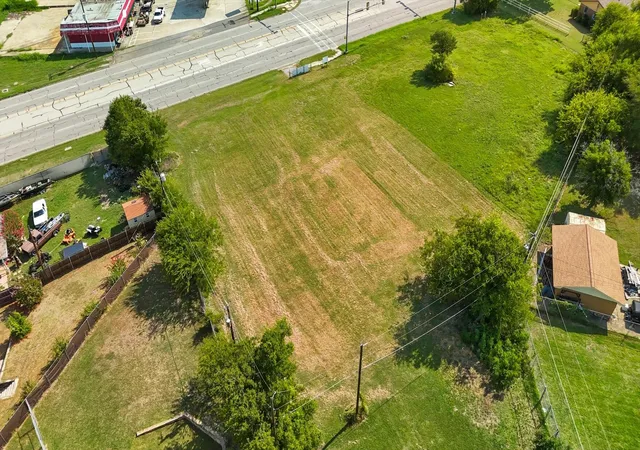 Photo 4 of Land for sale at 5295 Boat Club Rd, Fort Worth, TX 76135 | MLS# 21056694 | Listing updated on 2026-09-11