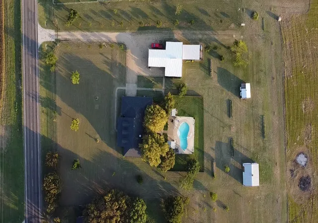 Photo 4 of Single family home for sale at 784 Fm 55, Waxahachie, TX 75165 | MLS# 21060243 | Listing updated on 2026-09-15