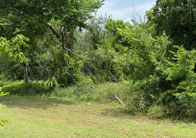 Photo 4 of Land for sale at 601 S Clark St, Rockwall, TX 75087 | MLS# 21063759 | Listing updated on 2026-09-11