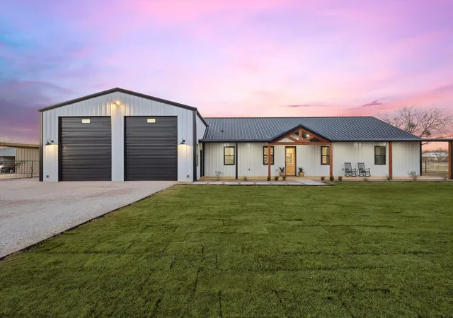 Photo 2 of Single family home for sale at 413 Hoot Ave, Graford, TX 76449 | MLS# 21064724 | Listing updated on 2026-09-10