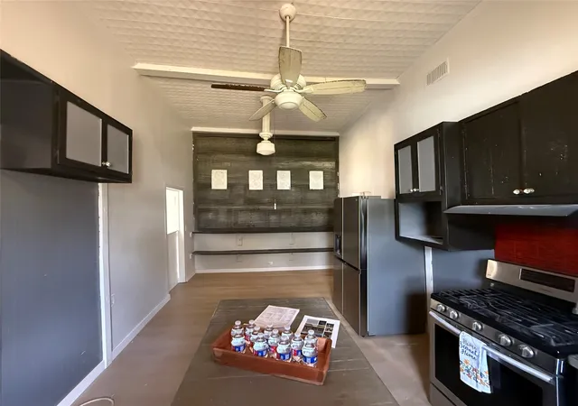Photo 4 of Single family home for sale at 1210 Monroe St, Commerce, TX 75428 | MLS# 21063259 | Listing updated on 2026-10-02