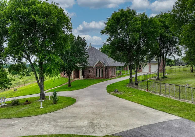 Photo 1 of House for sale at 398 J O Junge Rd, Cleburne, TX 76033 | MLS# 21063508 | Listing updated on 2026-09-10