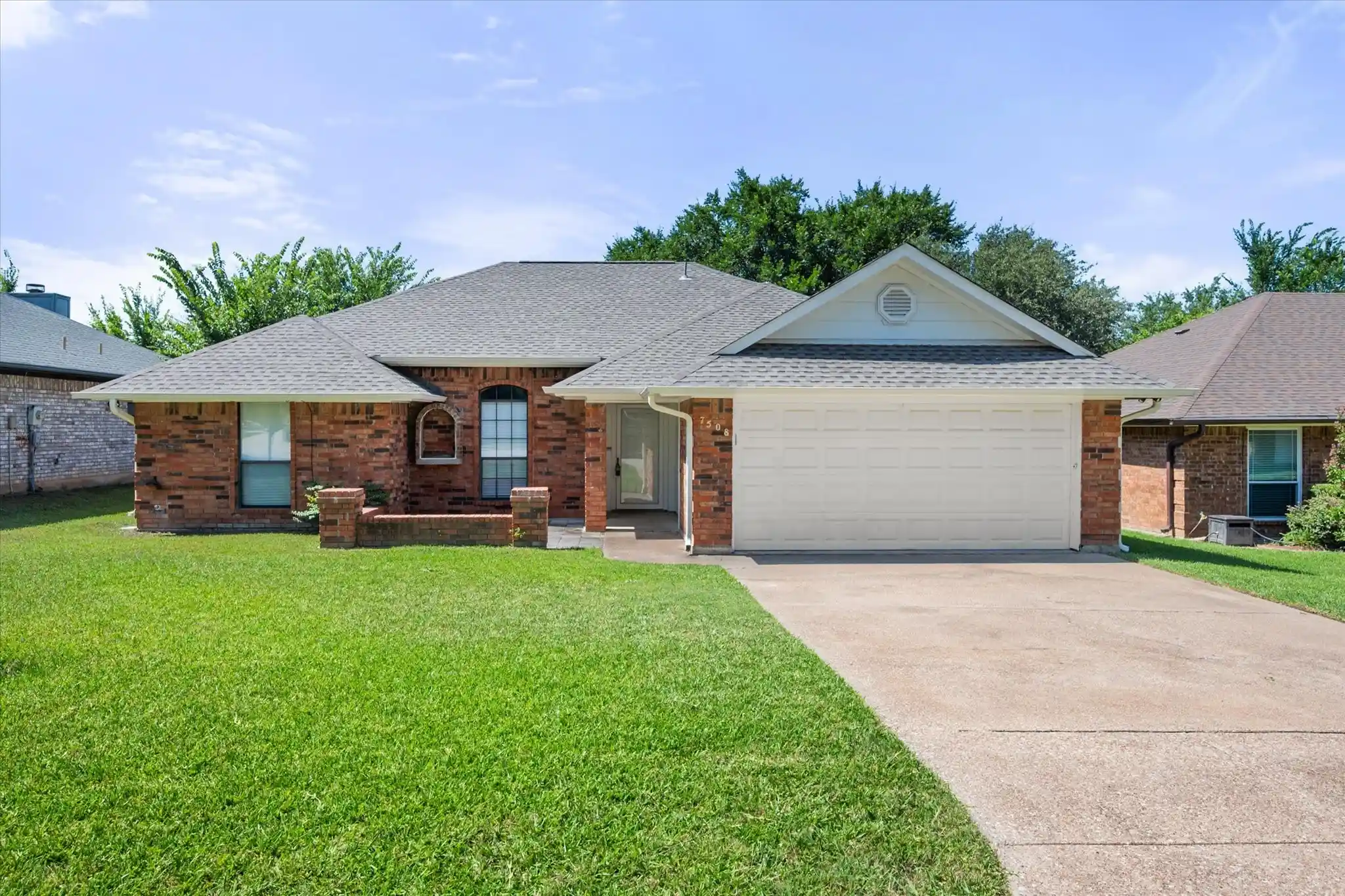 Photo 1 of Single family home for sale at 7508 Jamie Renee Ln, North Richland Hills, TX 76182 | MLS# 21070574 | Listing updated on 2026-10-29