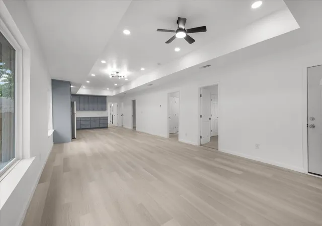 Photo 3 of Single family home for sale at 818 Hollywood Ave, Dallas, TX 75208 | MLS# 21071194 | Listing updated on 2026-09-09