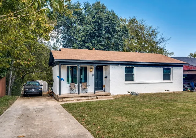 Photo 2 of Single family home for sale at 1309 Woodcrest Dr, Mesquite, TX 75149 | MLS# 21071772 | Listing updated on 2026-09-10