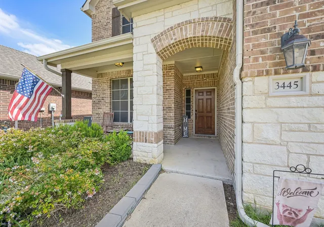 Photo 4 of Sale Pending at 3445 Bluewater Dr, Little Elm, TX 75068 | MLS# 21068668 | Listing updated on 2026-09-10