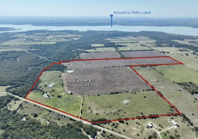 Land for sale at 19149 Fm-744, Frost, TX 76641 | MLS# 21075762