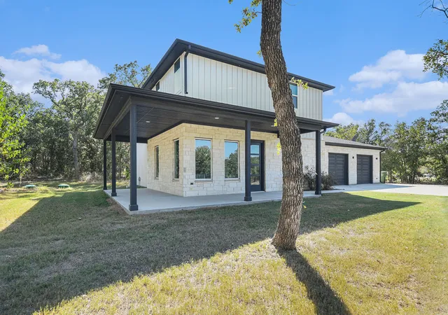 Photo 1 of Single family home for sale at 811 County Road 3451, Paradise, TX 76073 | MLS# 21072545 | Listing updated on 2026-07-30