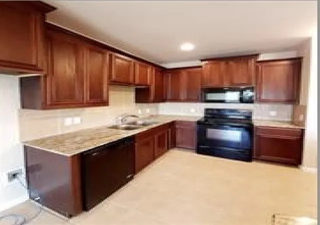 Photo 2 of Townhouse for sale at 2109 Cranberry Ct, Mesquite, TX 75181 | MLS# 21076638 | Listing updated on 2026-07-29