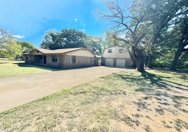 Photo 3 of Sale Pending at 249 County Road 1150, Ravenna, TX 75476 | MLS# 21078896 | Listing updated on 2026-07-29