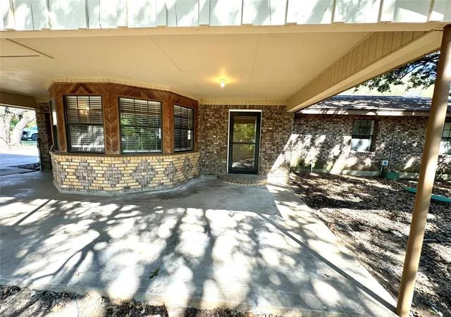 Photo 4 of Sale Pending at 249 County Road 1150, Ravenna, TX 75476 | MLS# 21078896 | Listing updated on 2026-07-29