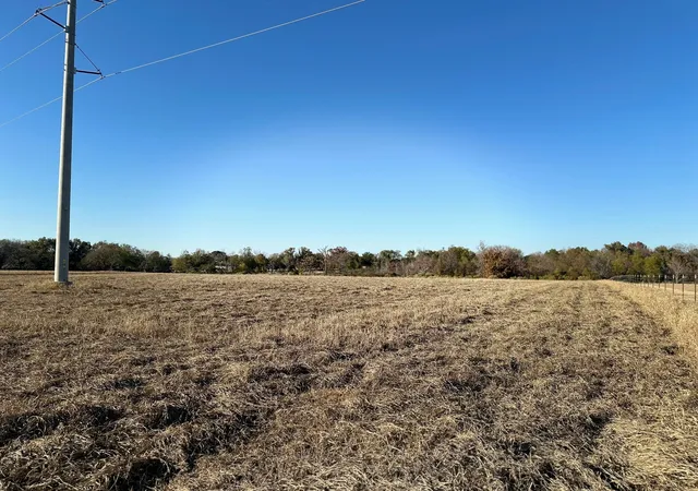 Photo 1 of Sale Pending at 5517 Pr 5107, Athens, TX 75752 | MLS# 21082788 | Listing updated on 2026-09-08