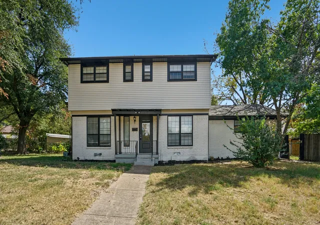 Photo 1 of Single family home for sale at 8036 Woodhue Cir, Dallas, TX 75228 | MLS# 21082268 | Listing updated on 2026-09-10