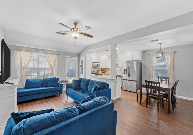 Photo 1 of Single family home for sale at 1206 Spring St, Waco, TX 76704 | MLS# 21086373 | Listing updated on 2026-09-10