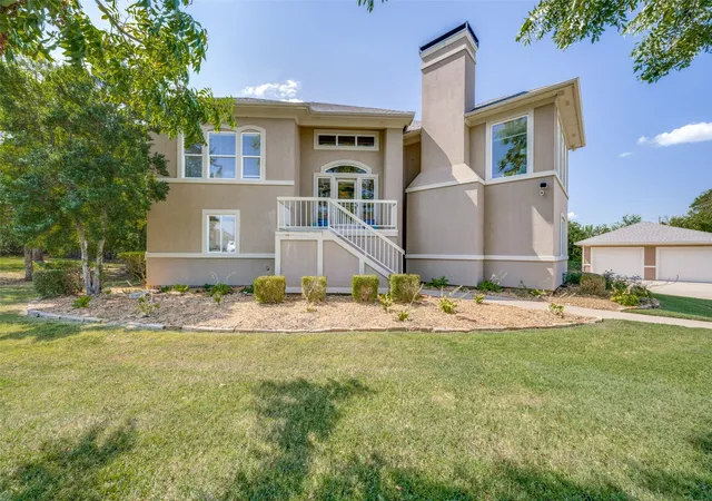 Photo 3 of Single family home for sale at 167 Panorama Cir, Pottsboro, TX 75076 | MLS# 21088362 | Listing updated on 2026-10-05