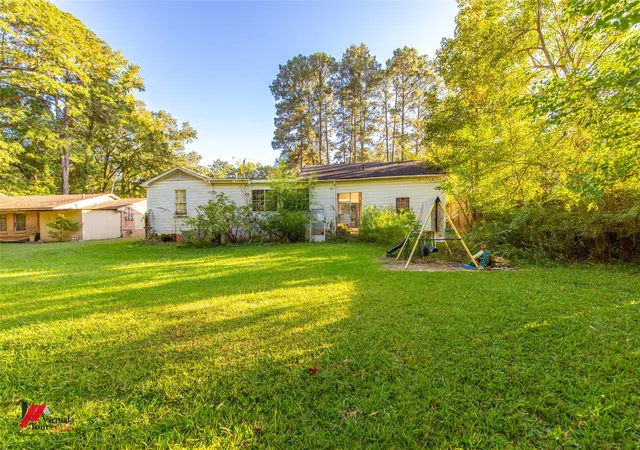 Photo 3 of Single family home for sale at 206 North St, Springhill, LA 71075 | MLS# 21089609 | Listing updated on 2026-07-30