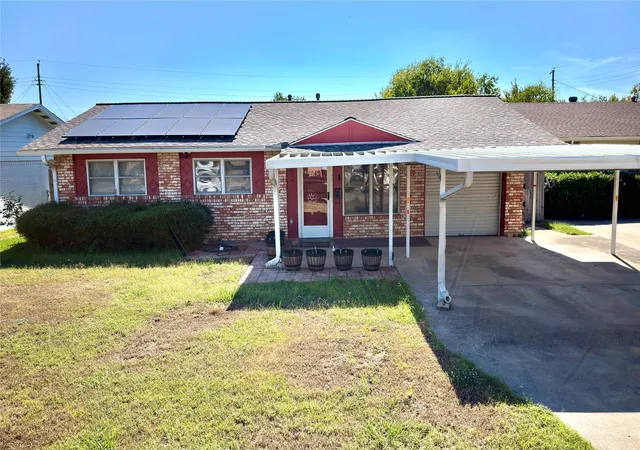 Photo 2 of Single family home for sale at 2510 Dewitt St, Irving, TX 75062 | MLS# 21086817 | Listing updated on 2026-09-10