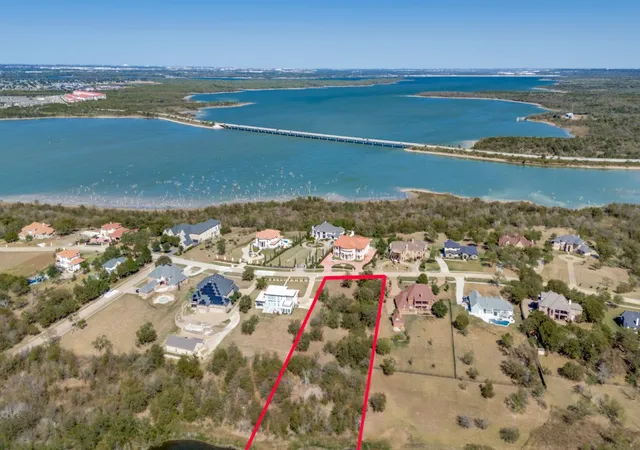 Photo 1 of Land for sale at 1036 Mallard Pointe Dr, Cedar Hill, TX 75104 | MLS# 21093774 | Listing updated on 2026-07-29