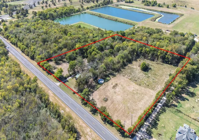 Photo 3 of Sale Pending at 962 Hwy 50, Ladonia, TX 75449 | MLS# 21093565 | Listing updated on 2026-09-15