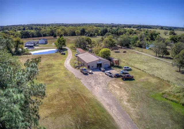 Photo 3 of Single family home for sale at 3974 Texas Hwy 11 E, Sulphur Springs, TX 75482 | MLS# 21092037 | Listing updated on 2026-09-10