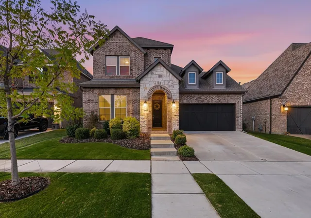 Photo 1 of Single family home for sale at 1717 Lavender Ln, Argyle, TX 76226 | MLS# 21094697 | Listing updated on 2026-08-01