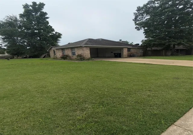 Photo 3 of Single family home for sale at 410 Cross Dr, Haughton, LA 71037 | MLS# 21097006 | Listing updated on 2026-09-15