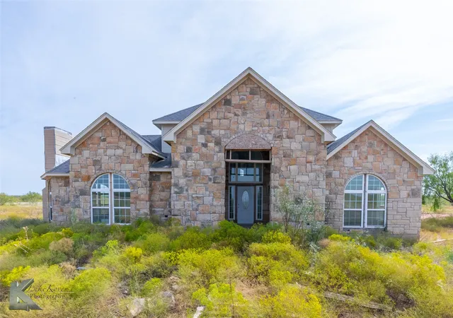Photo 1 of Single family home for sale at 8773 W Lake Rd, Abilene, TX 79601 | MLS# 21097057 | Listing updated on 2026-09-11