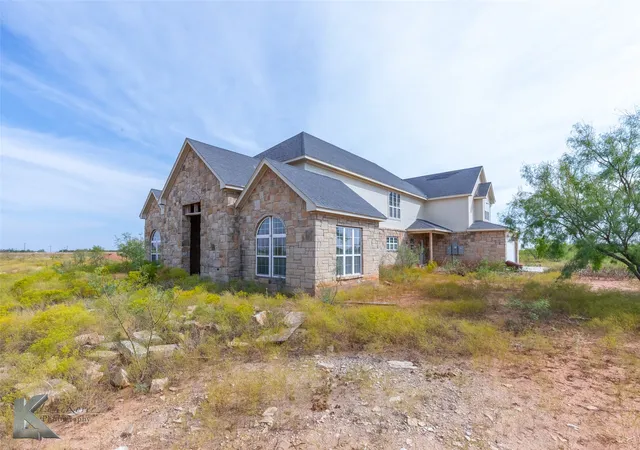 Photo 3 of Single family home for sale at 8773 W Lake Rd, Abilene, TX 79601 | MLS# 21097057 | Listing updated on 2026-09-11