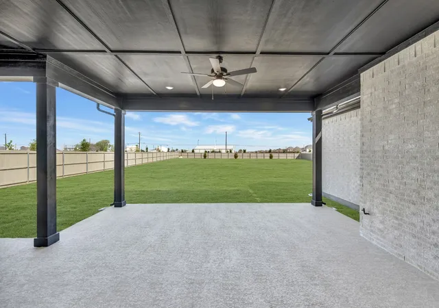 Photo 3 of Sale Pending at 2108 Roaming Trl, Justin, TX 76247 | MLS# 21098559 | Listing updated on 2026-10-05