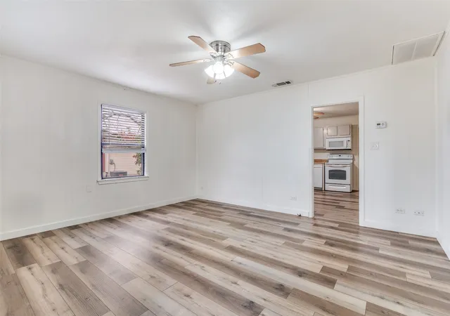 Photo 3 of Single family home for sale at 2207 Drake St, Caddo Mills, TX 75135 | MLS# 21098686 | Listing updated on 2026-07-31